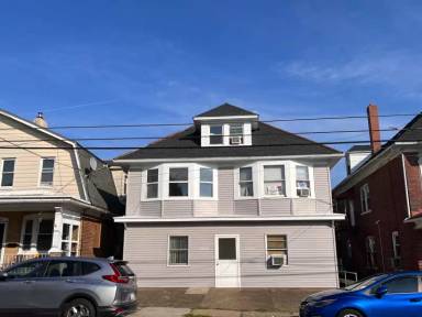 Main picture of 2440 Freemansburg Ave
