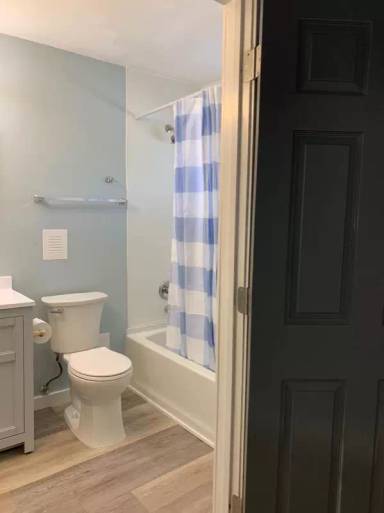 Main picture of 1540 Main St