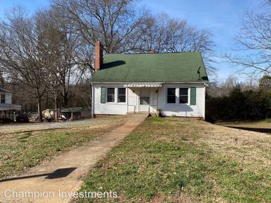 Main picture of 800 Churchill Dr