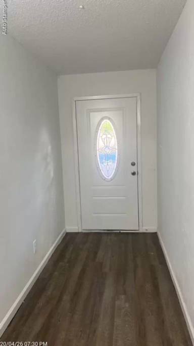 Main picture of 405 Bryan Dr