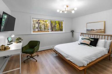 Main picture of 409 N 21st Ave