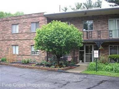 Main picture of 818 S Green Rd