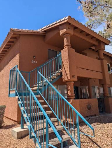 Main picture of 923 Mesquite Springs Dr