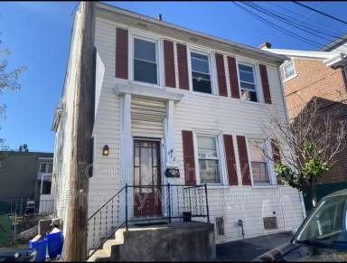 Main picture of 313 West St