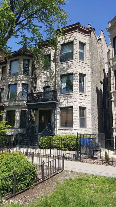 Main picture of 3713 N Sheffield Ave