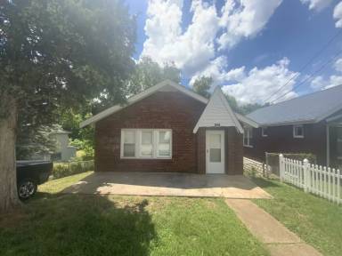 Main picture of 7530 Thelma Ave