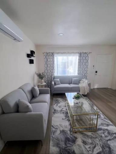 Main picture of 2442 Adelia Ave