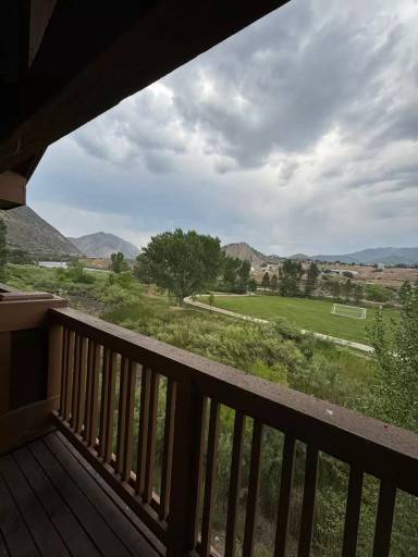 Main picture of 433 River View Dr