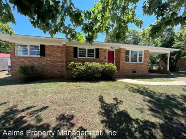 Main picture of 2025 Buckhorn Rd
