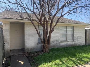 Main picture of 1316 Airline Dr