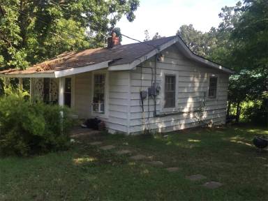 Main picture of 1000 W 1st St
