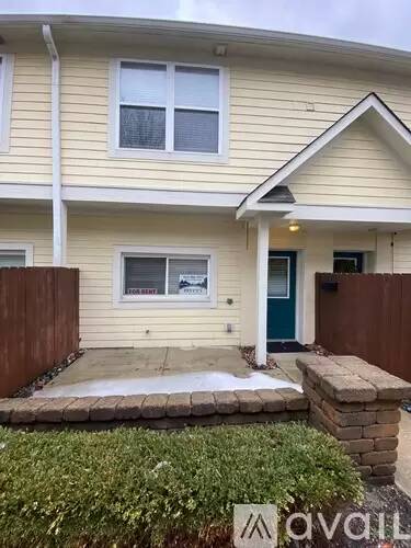 Main picture of 1088 Perry St