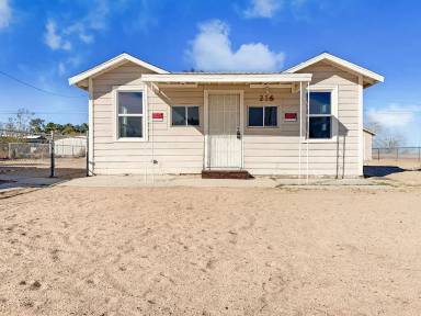 Main picture of 216 W Robertson Rd