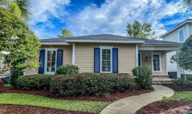Main picture of 174 S Zander Way