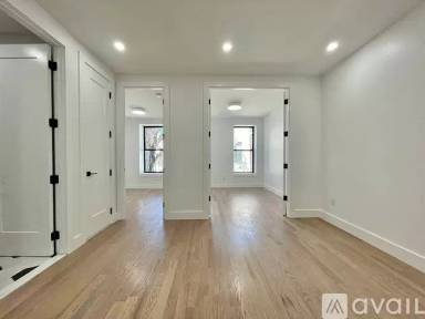 Main picture of 1027 Putnam Ave