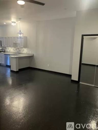 Main picture of 24 Beacon St