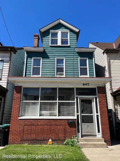 Main picture of 647 North Ave