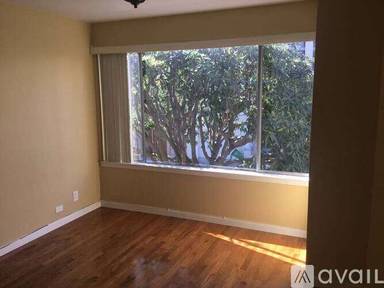 Main picture of 25 Sharon St