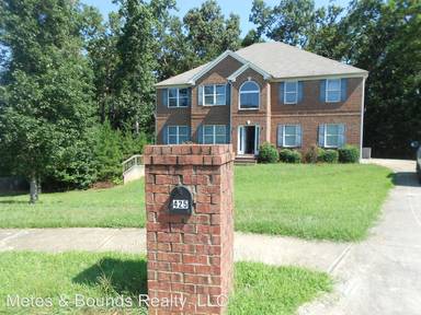 Main picture of 425 Trousseau Ln