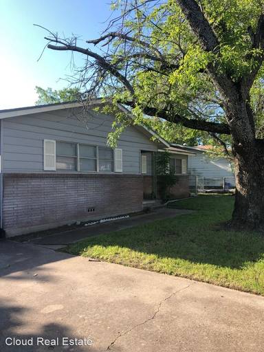 Main picture of 1105 S 23rd St
