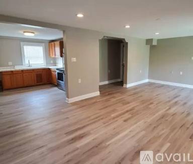 Main picture of 425 Mound Ave