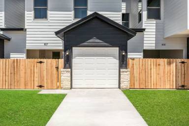 Main picture of 607 Meiomi Dr