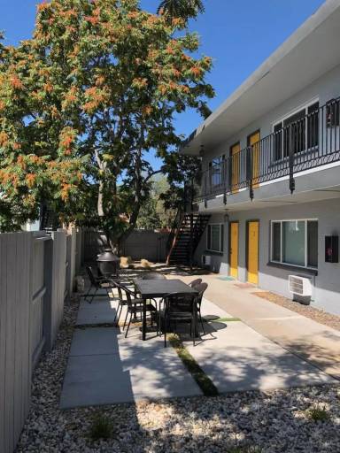 Main picture of 630 Sinclair St