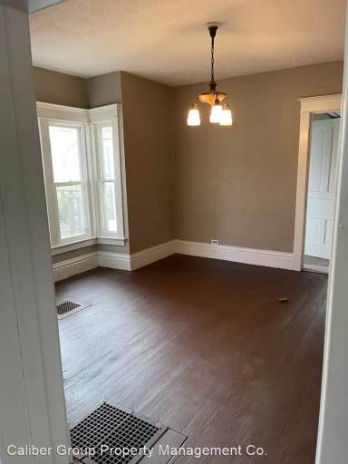 Main picture of 1135 Rainbow Dr