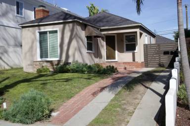 Main picture of 721 Ave A