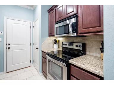 Main picture of 1402 Crescent Ridge Dr