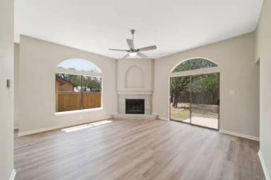 Main picture of 4111 Sunrise Point Dr