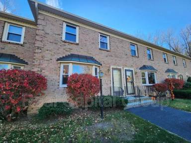 Main picture of 161 Williamsburg Ct