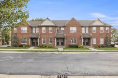 Main picture of 13249 Turnberry Ct