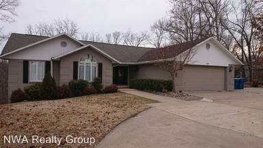 Main picture of 2606 NW Linebarger Ln