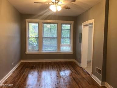 Main picture of 4638 S Saint Lawrence Ave