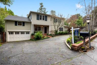 Main picture of 910 Baileyana Rd