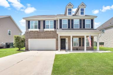 Main picture of 453 Gandy Cut