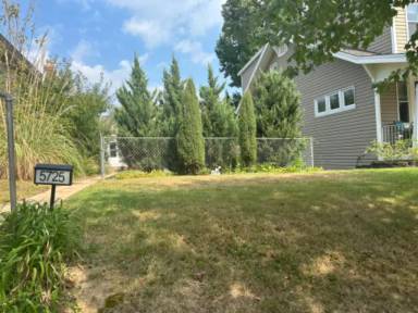 Main picture of 5725 Lansdowne Ave