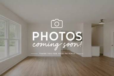 Main picture of 104 E Jackson St