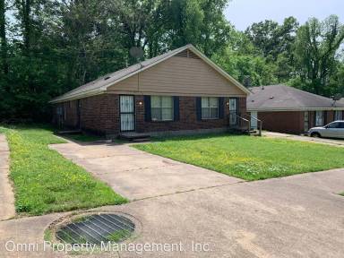 Main picture of 623 McWhirter Ave