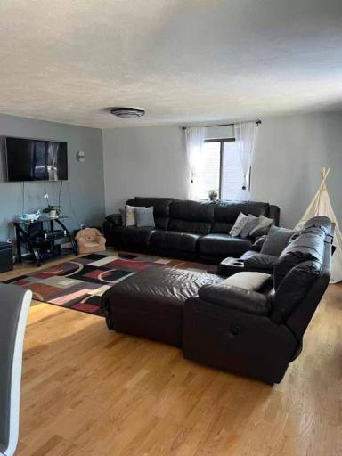 Main picture of 55 Staffordshire Ln