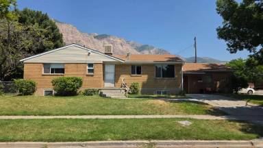 Main picture of 128 Fowler Ave
