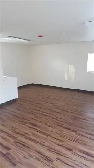 Main picture of 2100 W State St