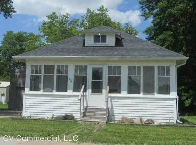 Main picture of 1013 W 20th St
