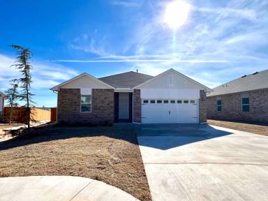 Main picture of 4520 NE 123 St
