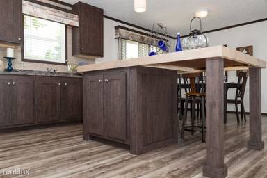 Main picture of 1024 Pebble Creek Dr