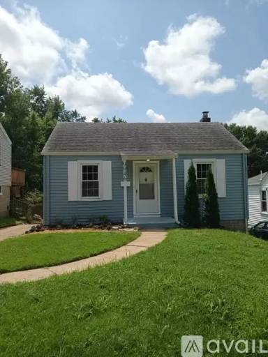 Main picture of 9946 Carlyle Ave