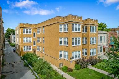 Main picture of 4814 N Wolcott Ave