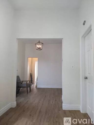 Main picture of 2339 E 16th St