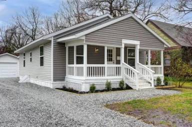 Main picture of 1539 S Fremont Ave